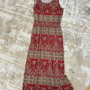 Elegant Red and Beige Paisley Maxi Dress